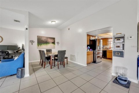 Villa ou maison à louer à Kissimmee, Floride: 4 chambres, 164.81 m2 № 2097507 - photo 7