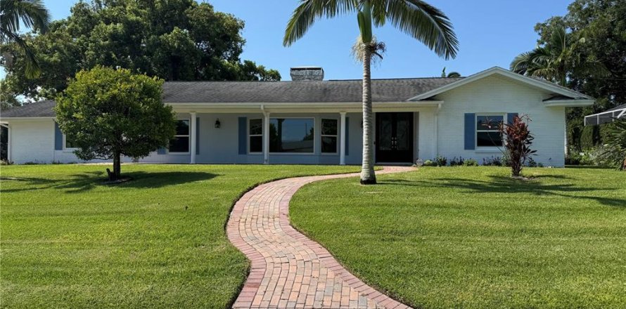 Villa ou maison à Dunedin, Floride 3 chambres, 202.34 m2 № 1877429