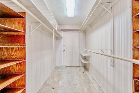 Condo in Aventura, Florida, 2 bedrooms № 2174197 - photo 12