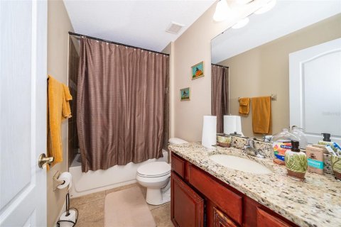 House in Clermont, Florida 4 bedrooms, 201.23 sq.m. № 1513167 - photo 19