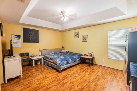House in Port St. Lucie, Florida 4 bedrooms, 246.84 sq.m. № 2190988 - photo 10