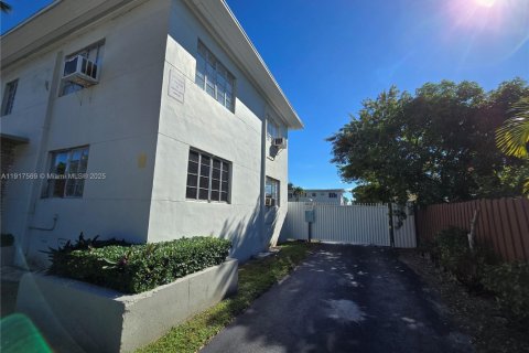 Copropriété à vendre à Miami Beach, Floride: 1 chambre, 55 m2 № 2016854 - photo 15