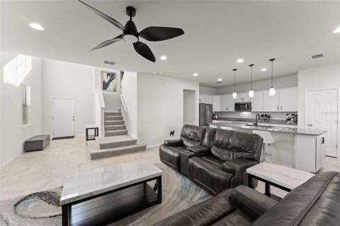 Casa en venta en Kissimmee, Florida, 4 dormitorios, 228.82 m2 № 2384207 - foto 9