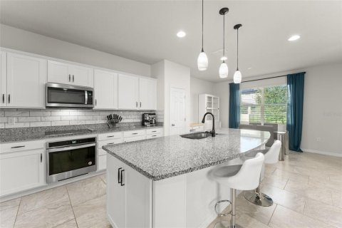 Casa en venta en Kissimmee, Florida, 4 dormitorios, 228.82 m2 № 2384207 - foto 11