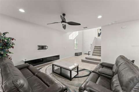 Casa en venta en Kissimmee, Florida, 4 dormitorios, 228.82 m2 № 2384207 - foto 8