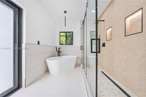 Купить виллу или дом в Норт-Майами, Флорида 1 комната, 277.96м2, № 2052437 - фото 19