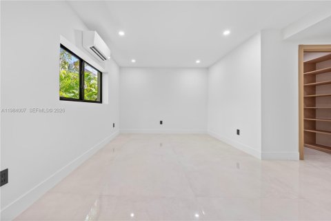 Купить виллу или дом в Норт-Майами, Флорида 1 комната, 277.96м2, № 2052437 - фото 30