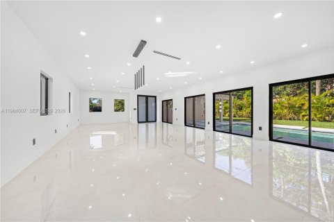 Купить виллу или дом в Норт-Майами, Флорида 1 комната, 277.96м2, № 2052437 - фото 14