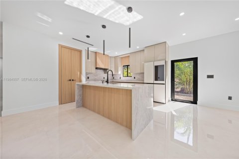 Купить виллу или дом в Норт-Майами, Флорида 1 комната, 277.96м2, № 2052437 - фото 10