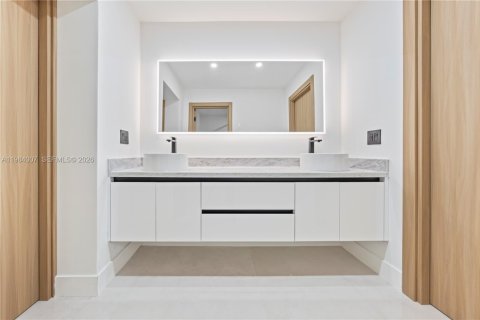 Купить виллу или дом в Норт-Майами, Флорида 1 комната, 277.96м2, № 2052437 - фото 28