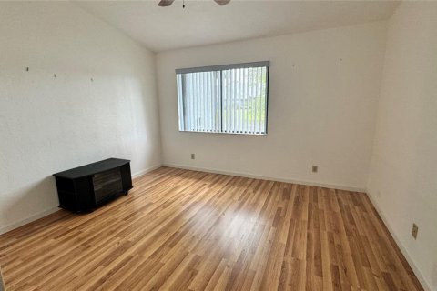 Condo in Ormond Beach, Florida, 2 bedrooms  № 1522397 - photo 22