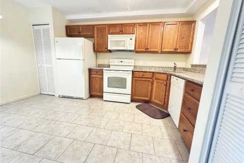 Condo in Ormond Beach, Florida, 2 bedrooms  № 1522397 - photo 12