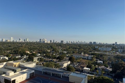 Condominio en Hollywood, Florida, 1 dormitorio  № 2079004