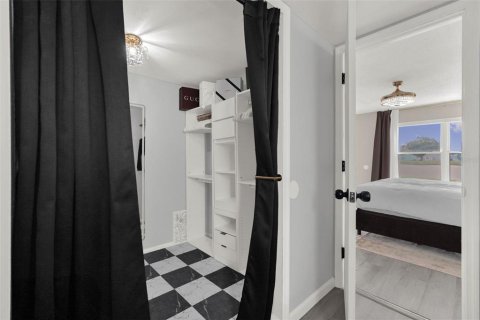 Villa ou maison à vendre à Kissimmee, Floride: 4 chambres, 173.45 m2 № 2425930 - photo 21