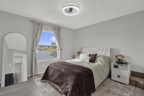 Villa ou maison à vendre à Kissimmee, Floride: 4 chambres, 173.45 m2 № 2425930 - photo 24