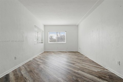 Condo in Miami Beach, Florida, 1 bedroom  № 2048458 - photo 6