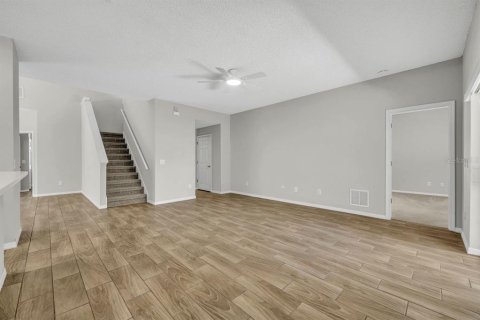 Casa en venta en Orlando, Florida, 4 dormitorios, 212.28 m2 № 1899389 - foto 6