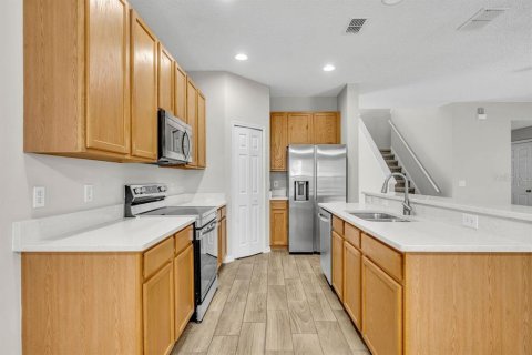 Casa en venta en Orlando, Florida, 4 dormitorios, 212.28 m2 № 1899389 - foto 11