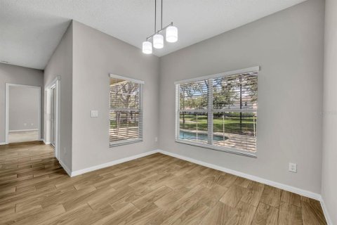 Casa en venta en Orlando, Florida, 4 dormitorios, 212.28 m2 № 1899389 - foto 15