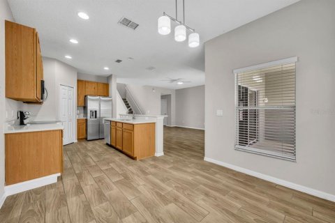Casa en venta en Orlando, Florida, 4 dormitorios, 212.28 m2 № 1899389 - foto 14