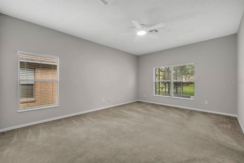 Casa en venta en Orlando, Florida, 4 dormitorios, 212.28 m2 № 1899389 - foto 8