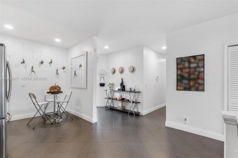 Снять в аренду виллу или дом в Дирфилд-Бич, Флорида 3 спальни, 128.95м2, № 2003824 - фото 13