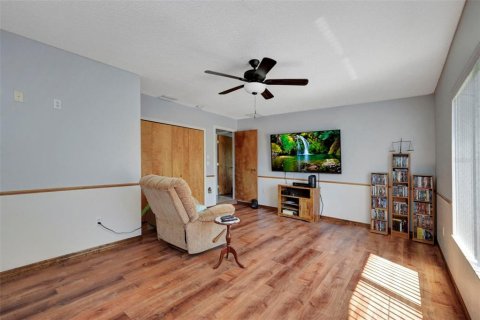 House in North Port, Florida 4 bedrooms, 222.04 sq.m. № 1642409 - photo 26