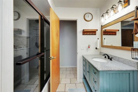 House in North Port, Florida 4 bedrooms, 222.04 sq.m. № 1642409 - photo 18