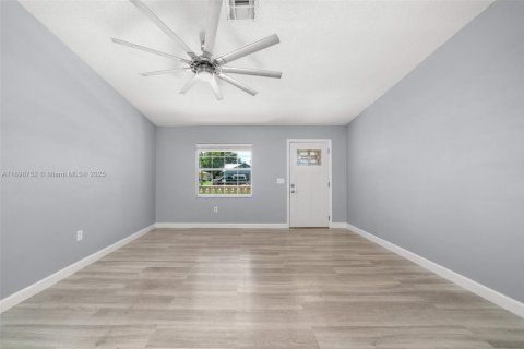 House in Sebring, Florida 3 bedrooms № 1950586 - photo 30