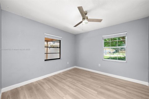 House in Sebring, Florida 3 bedrooms № 1950586 - photo 24