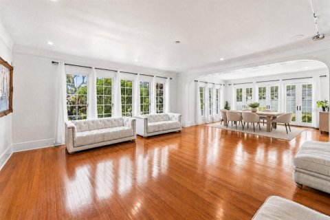 Casa en venta en Clearwater, Florida, 7 dormitorios, 671.03 m2 № 2283608 - foto 8