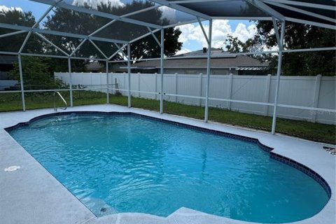 House in Kissimmee, Florida 3 bedrooms, 127.46 sq.m. № 1716644 - photo 16