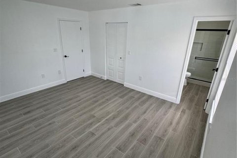 House in Kissimmee, Florida 3 bedrooms, 127.46 sq.m. № 1716644 - photo 6