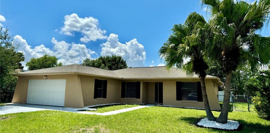 House in Kissimmee, Florida 3 bedrooms, 127.46 sq.m. № 1716644
