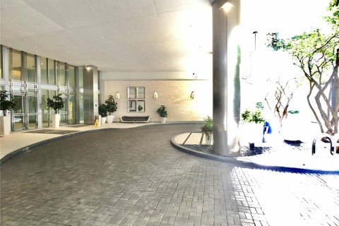 Condo in Miami, Florida, 2 bedrooms  № 1980616 - photo 2