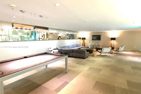 Condo in Miami, Florida, 2 bedrooms  № 1980616 - photo 24