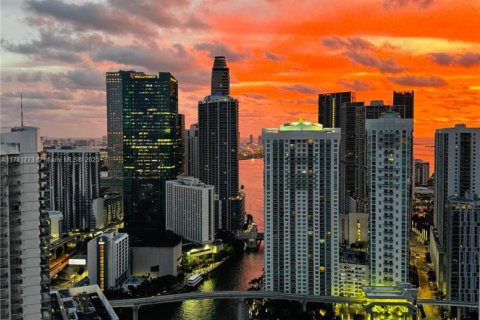 Condo in Miami, Florida, 2 bedrooms  № 1980616 - photo 6