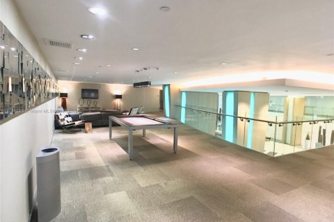 Condo in Miami, Florida, 2 bedrooms  № 1980616 - photo 25