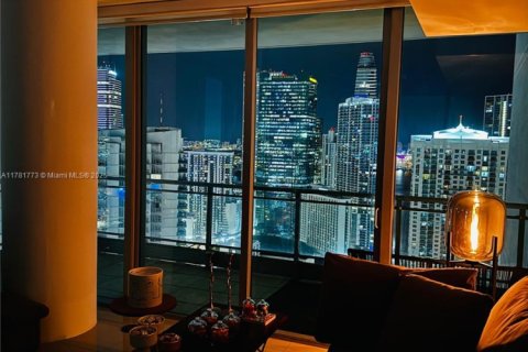 Condo in Miami, Florida, 2 bedrooms  № 1980616 - photo 11