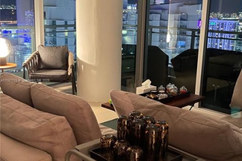 Condo in Miami, Florida, 2 bedrooms  № 1980616 - photo 9