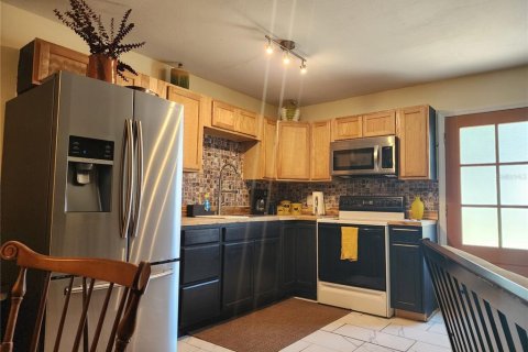 House in Plant City, Florida 3 bedrooms, 83.61 sq.m. № 1841789 - photo 8