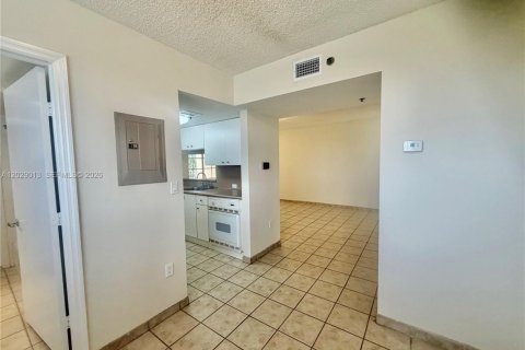 Apartment in Miami, Florida 1 bedroom, 65.22 sq.m. № 2083102 - photo 6