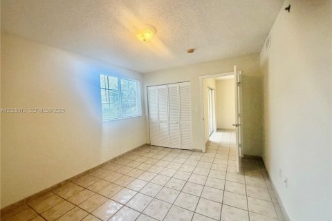 Apartment in Miami, Florida 1 bedroom, 65.22 sq.m. № 2083102 - photo 9