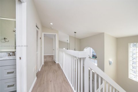 Villa ou maison à vendre à Miami, Floride: 3 chambres, 134.8 m2 № 1954917 - photo 25