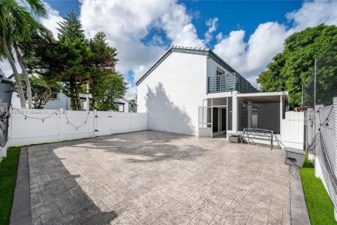 Villa ou maison à vendre à Miami, Floride: 3 chambres, 134.8 m2 № 1954917 - photo 6