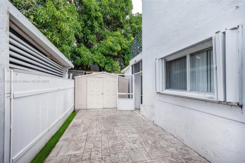 Villa ou maison à vendre à Miami, Floride: 3 chambres, 134.8 m2 № 1954917 - photo 8