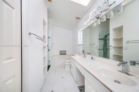 Villa ou maison à vendre à Miami, Floride: 3 chambres, 134.8 m2 № 1954917 - photo 26
