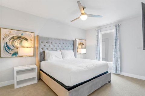 Condo in Four Corners, Florida, 5 bedrooms  № 2203524 - photo 11