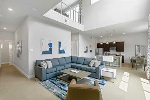 Condo in Four Corners, Florida, 5 bedrooms  № 2203524 - photo 2