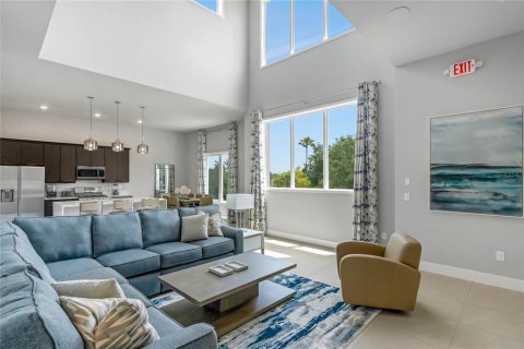 Condo in Four Corners, Florida, 5 bedrooms  № 2203524 - photo 5